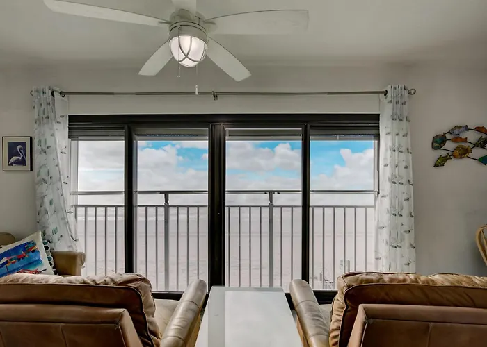 Gulf Tower 3c By Collection Apartment
